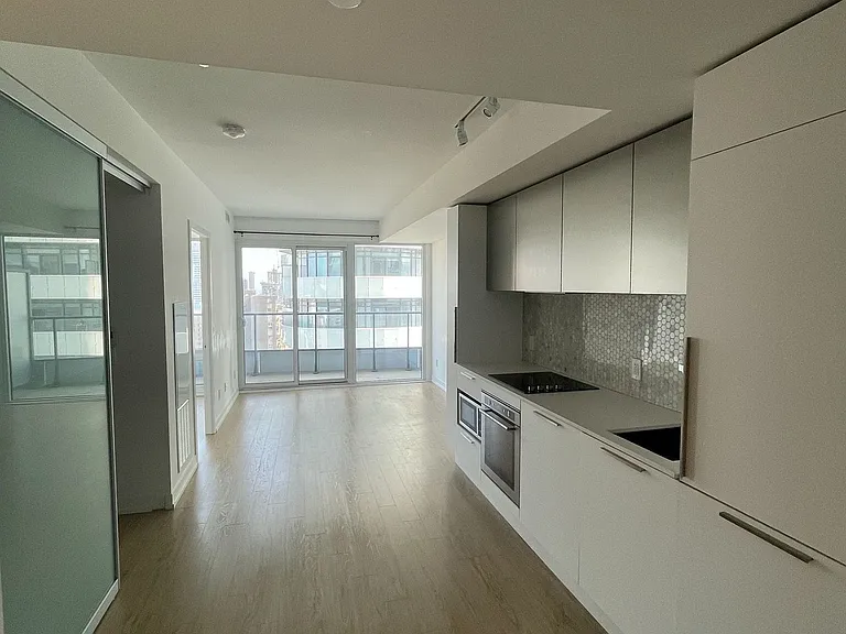 85 Wood St #2801 — Photo 5