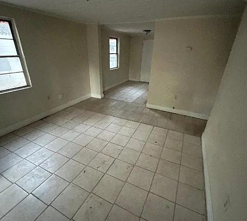 Unit A 
Livingroom/ Kitchen