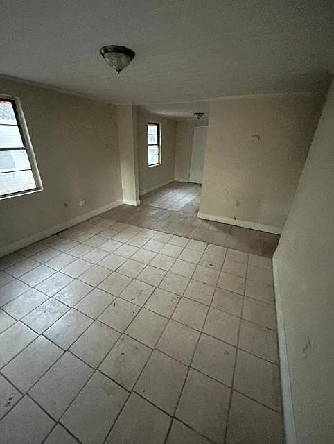 Unit A 
Livingroom/ Kitchen