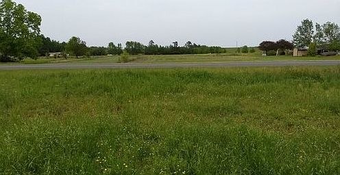 2nd image of 370 Jacobs Rd