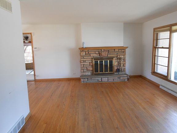 4th image of 1711 Kendale Dr