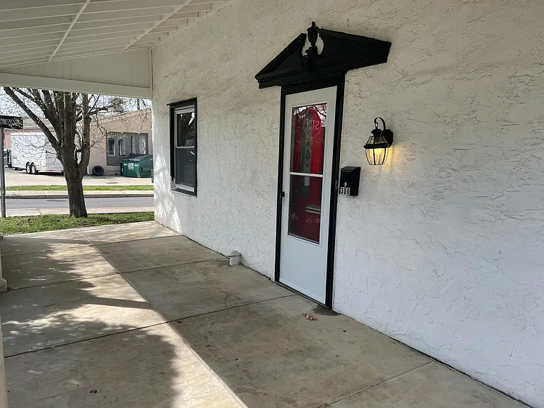 300 E Montgomery Ave — Photo 6