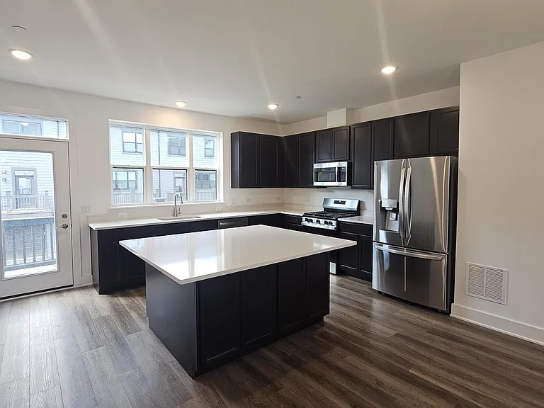 6429 Main St #0 — Photo 23