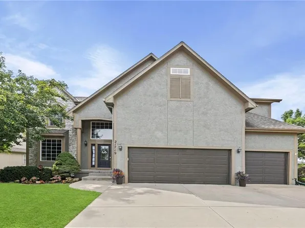 21719 W 99th Ter, Lenexa, KS 66220