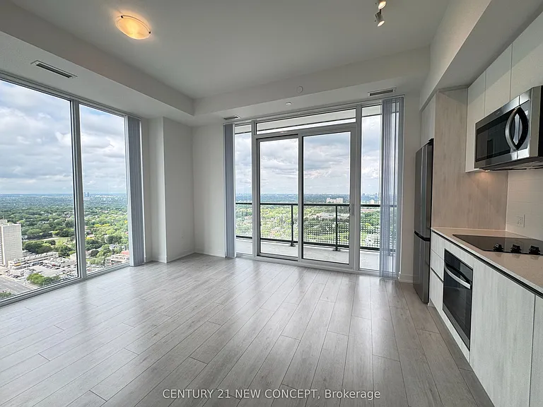 5858 Yonge St #LPH08 — Photo 3
