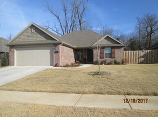 3113 S J St, Rogers, AR 72758