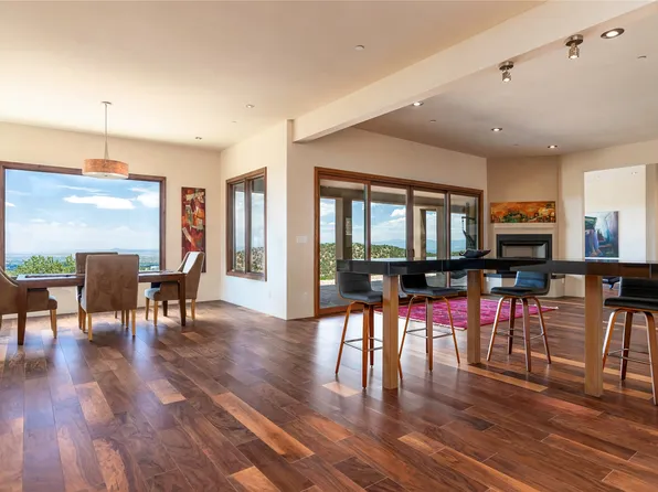 2704 Buffalo Ln, Santa Fe, NM 87501