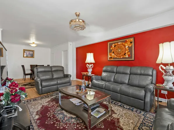 3616 Henry Hudson Parkway image 3 of 17