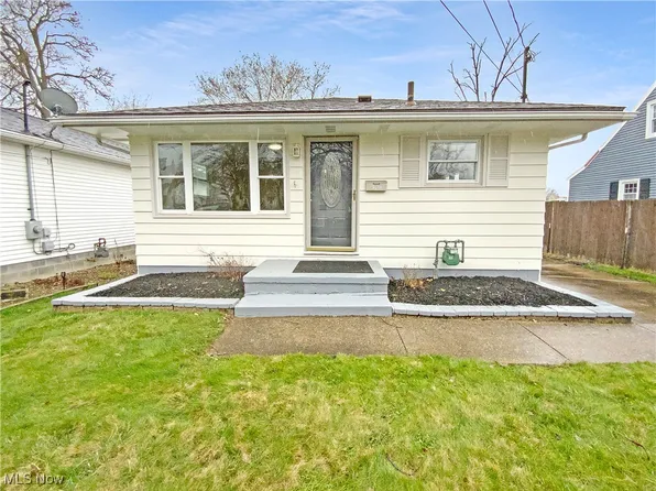 504 Dennison Ave, Akron, OH 44312