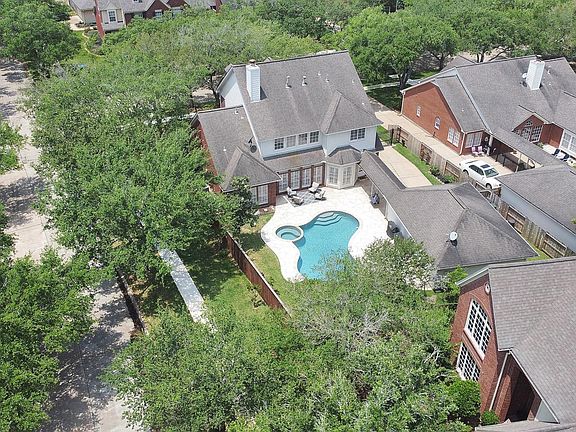 5th image of 1502 Rosehill Ct