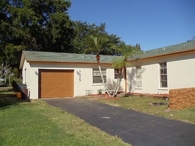 1st image of 7329 Pine Park Dr N