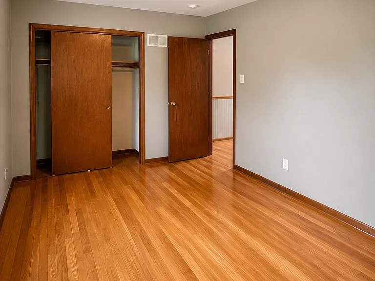 1655 Clover Ln — Photo 10