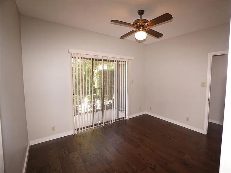 203 E 31st St #103 — Photo 23
