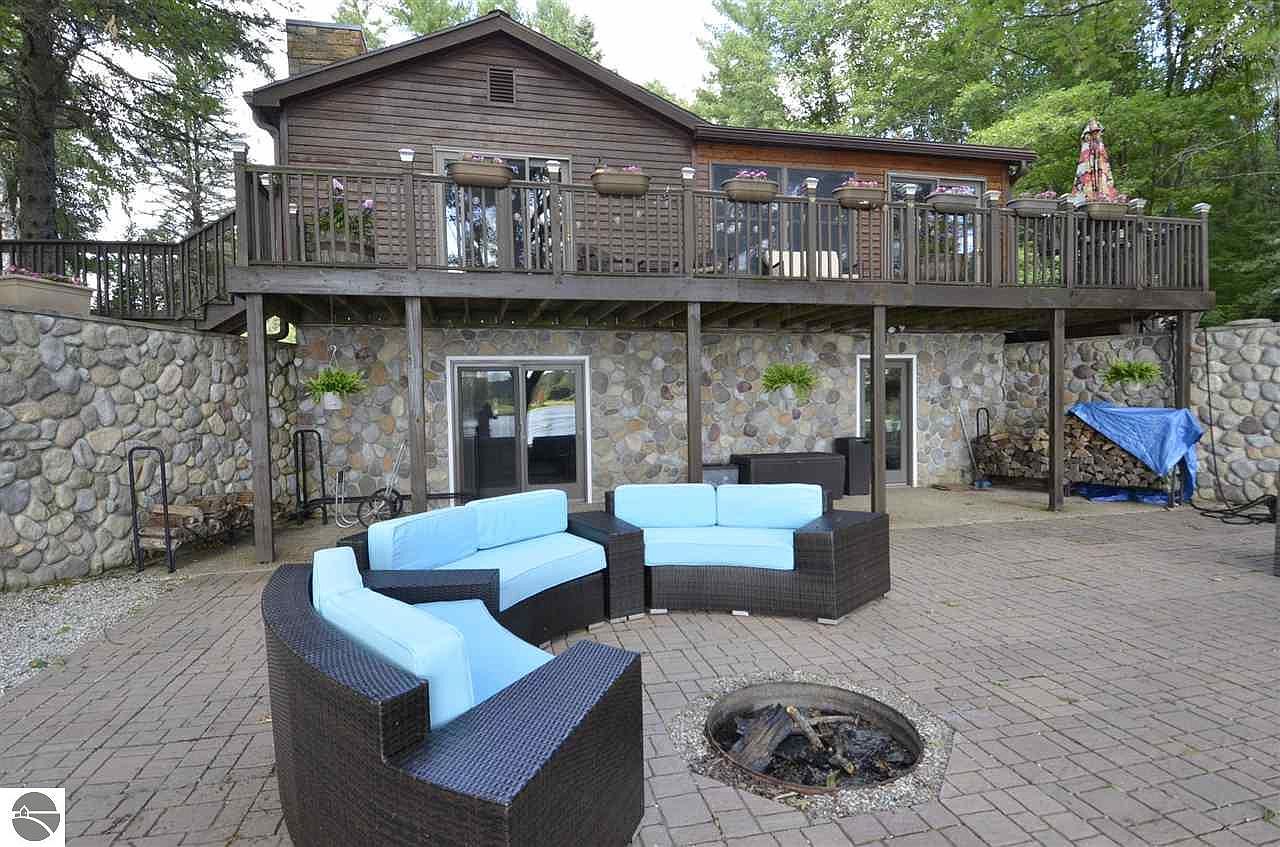 9510 Stone Ledge Lake Dr, Cadillac, MI 49601 Zillow