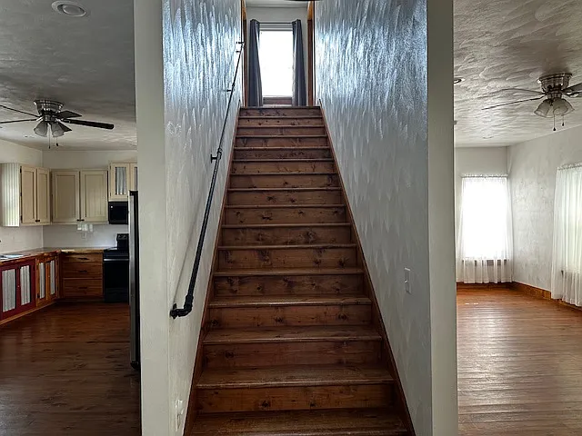N Gregory Rd — Photo 9
