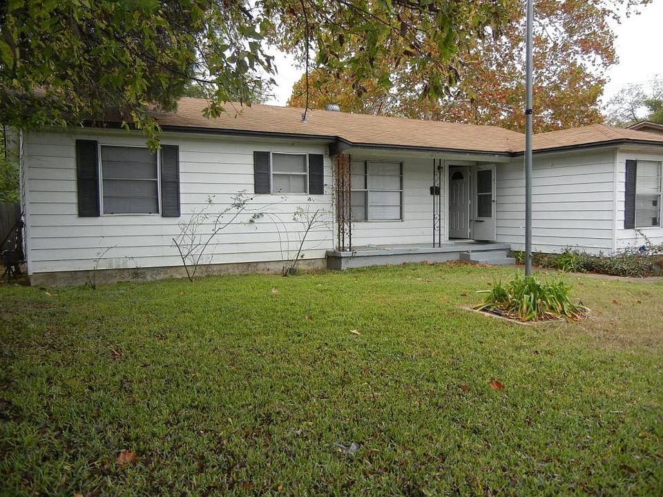 1st image of 1018 Leonhard St