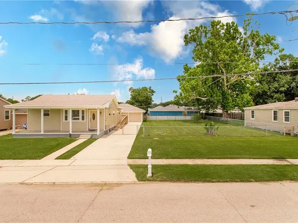 2904 Lloyds Ave, Chalmette, LA 70043