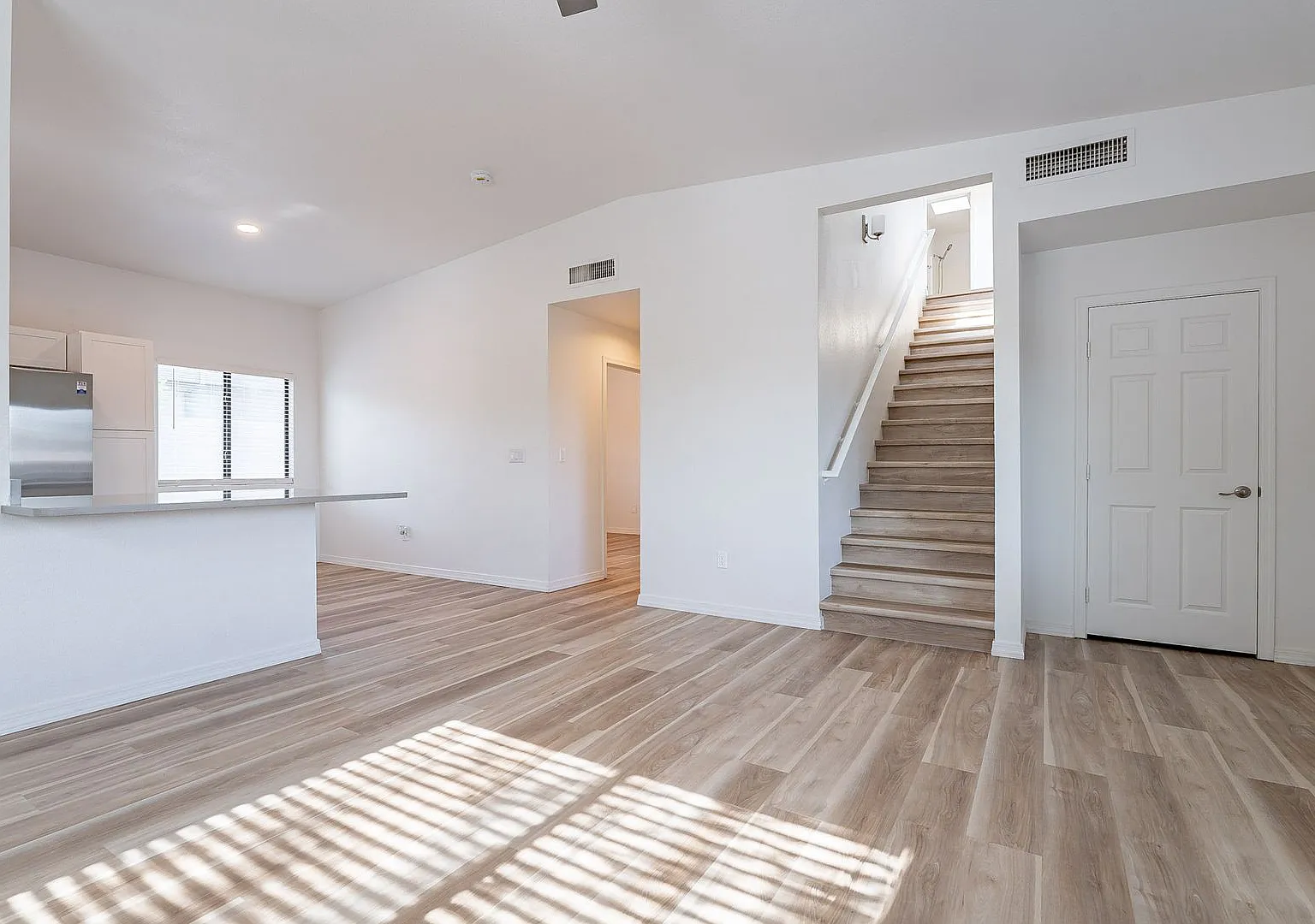 1521 N. Park Ave. — Photo 2