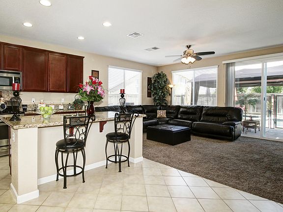 3rd image of 7913 Cellana Dr