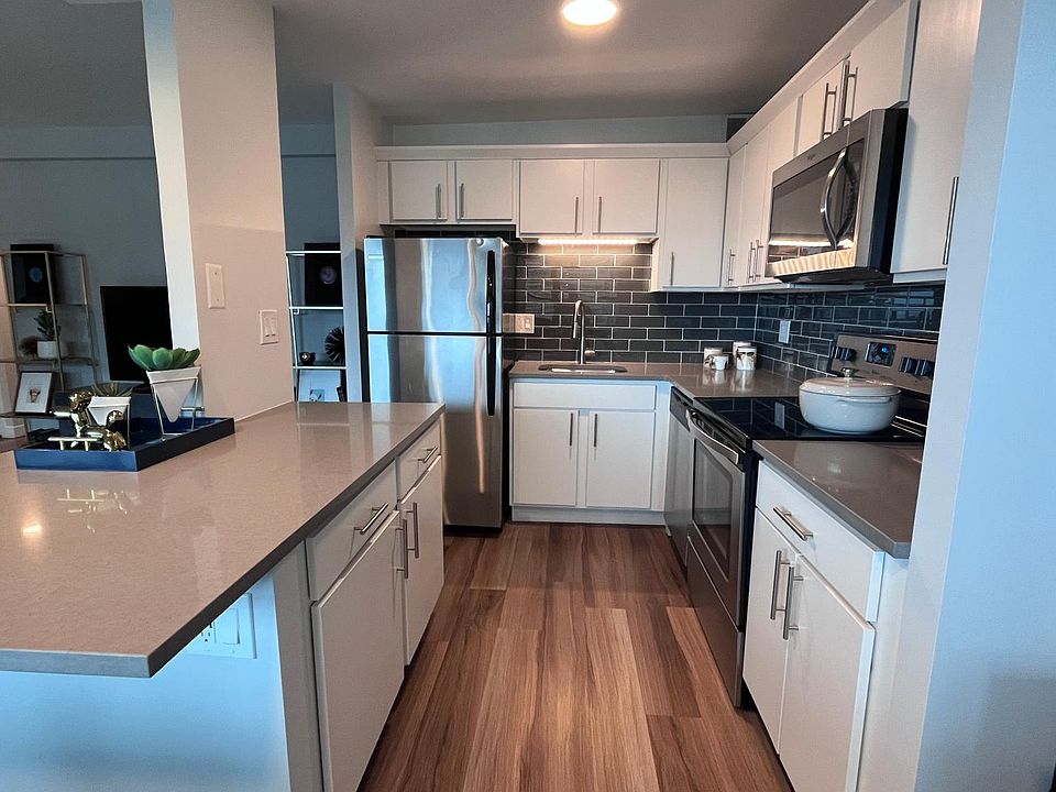 1st image of 1110 S Michigan Ave #1