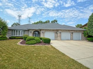 8020 Binford Dr, Orland Park, IL 60462