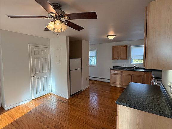 3rd image of 129 Prout Ave #6