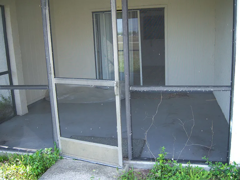 611 SW 3rd Ter — Photo 19