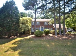 2955 Emerson Lake Dr, Snellville, GA 30078