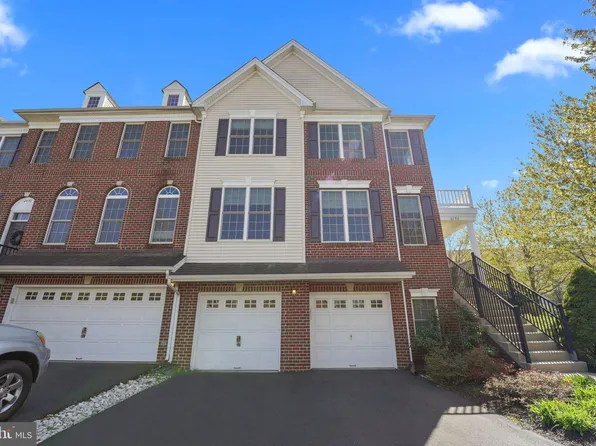 2492 N Whittmore St, Furlong, PA 18925