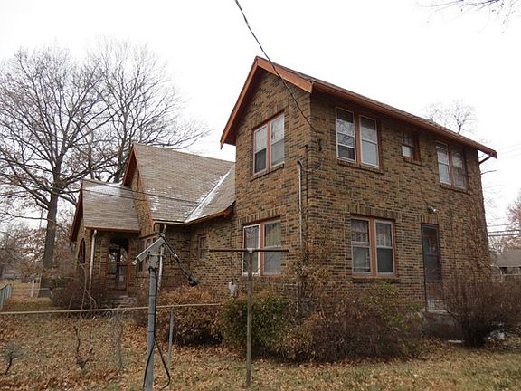 4th image of 7401 Virginia Ave