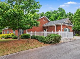 497 Sawnee Corners Dr, Cumming, GA 30040