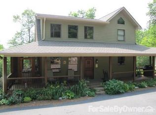 213 Dragon Tail Dr, Brevard, NC 28712