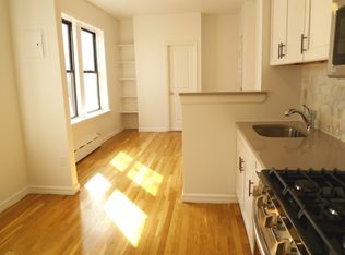 32-26 41st St #15, Astoria, NY 11103