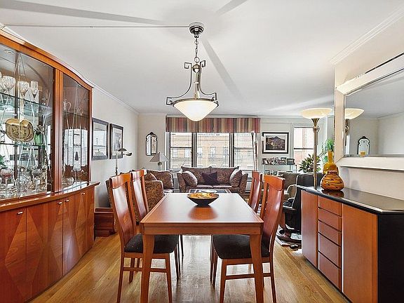 5th image of 333 E 34th St APT 7L