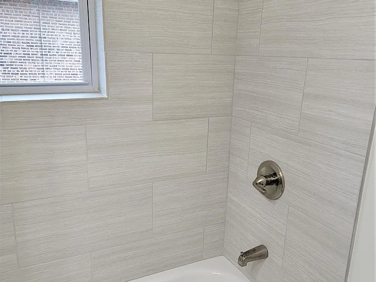 3453 S Lituanica Ave — Photo 8