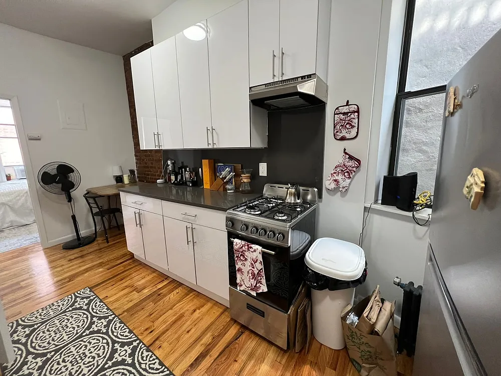 Building Photo - 11 Stanton St #5A