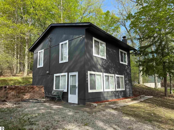 5141 Lake St, Glennie, MI 48737