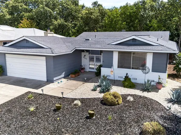 8830 Oak Trail Drive, Santa Rosa, CA 95409