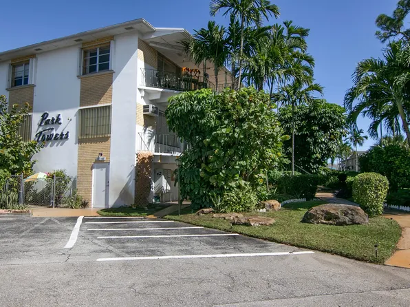 4056 Lake Osborne Dr APT 8, Lake Worth, FL 33461