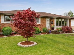 1115 Morton Dr, Lasalle, ON N9J 3V5