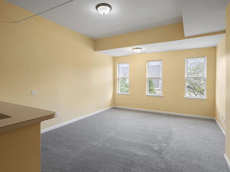 2300 N Calvert St — Photo 13