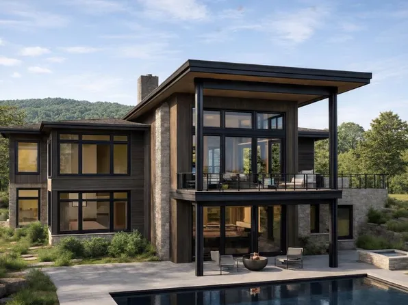 1 Riverview Ln, Blue Ridge, GA 30513