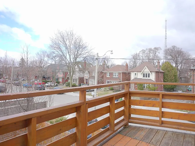 1082 Avenue Rd — Photo 18