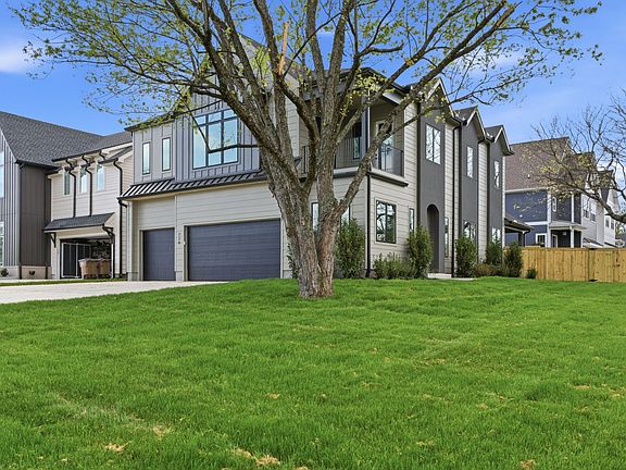 5th image of 726 Newhall Dr
