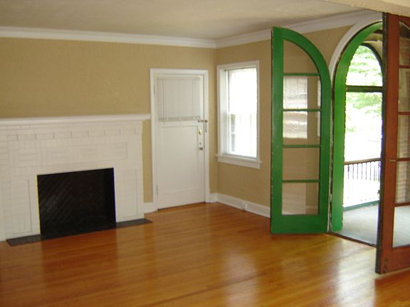 4th image of 7330 Pershing Ave APT 1E