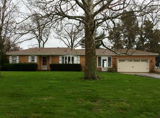 23923 Hagney Ave, Greenview, IL 62642