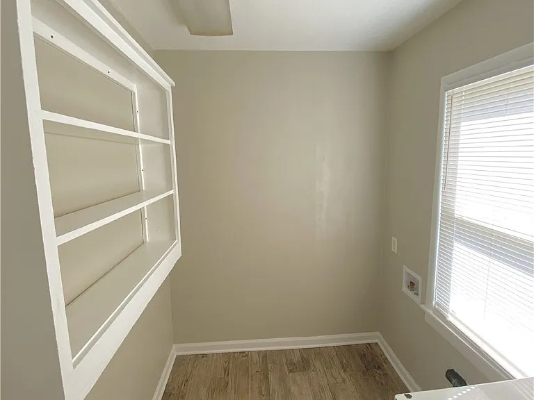 Hartwell Ct — Photo 15