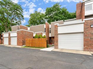 2063 Hyde Park Rd, Detroit, MI 48207
