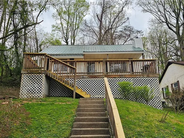 1011 Lee St, Saint Albans, WV 25177