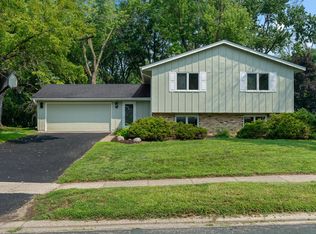 6000 W 105th St, Bloomington, MN 55438